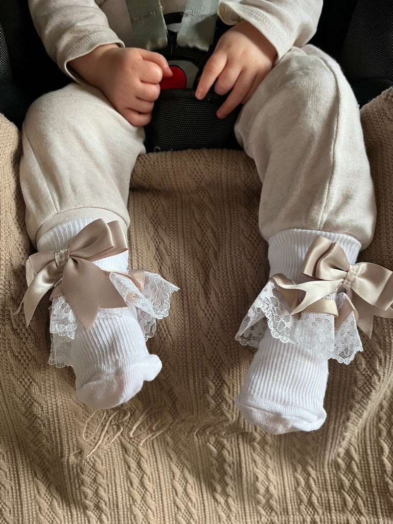 White & Rose Gold Lace Ankle Socks