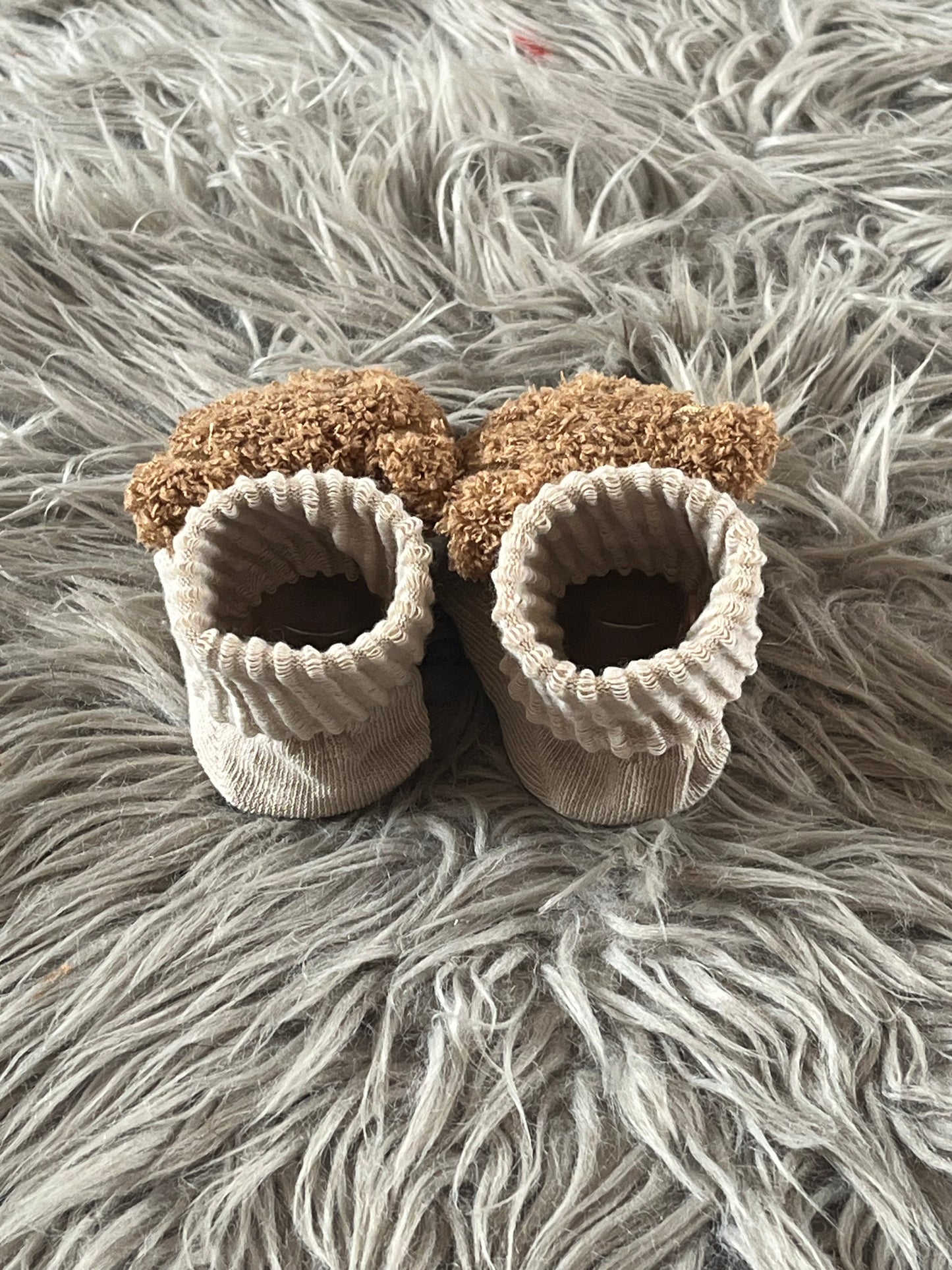 Taupe teddy bear baby socks